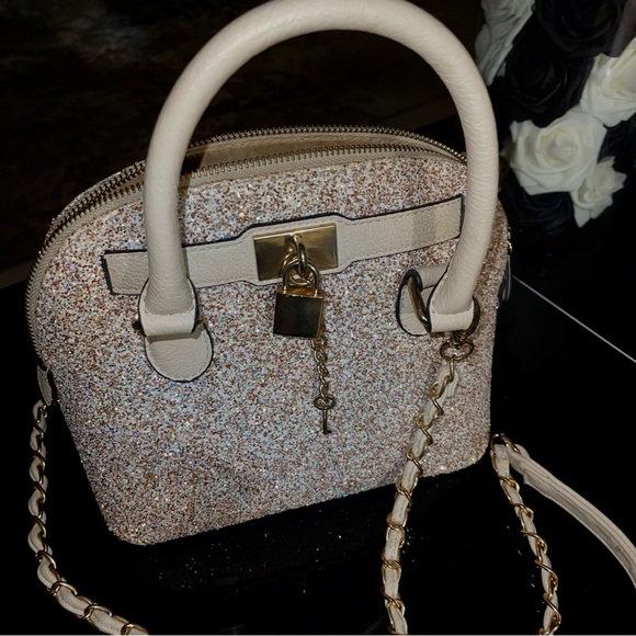 ALDO women’s crossbody Barland handbag - Picture 8 of 10